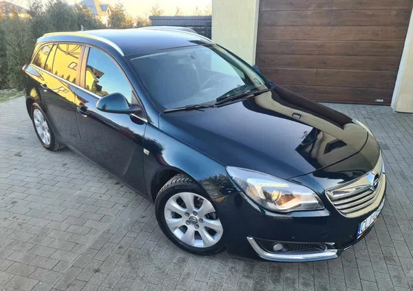 Opel Insignia cena 30900 przebieg: 237000, rok produkcji 2014 z Skępe małe 379